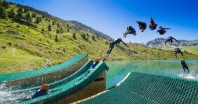 Hot jumping sur le site d'Acroland à Tignes.