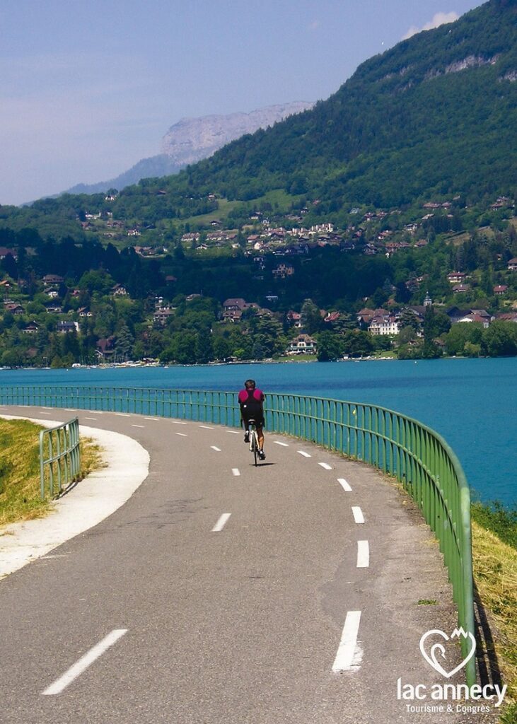 lac annecy vélo