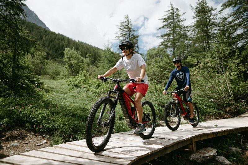 La Fédération française de cyclisme (FFC) et le groupe Rossignol s'allient pour proposer des parcours VTT 1