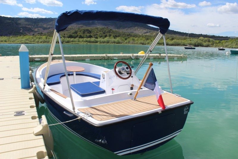 Ruban Bleu promet les plus beaux paysages de France en bateau électrique 3