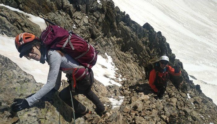 Envie de s’initier à l’escalade, l’alpinisme ou au canyoning ? Pensez aux guides de montagne 1