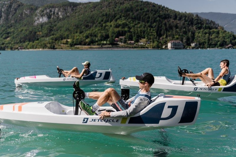 Le lac d’Annecy, théâtre de la première compétition de JetCycle 2