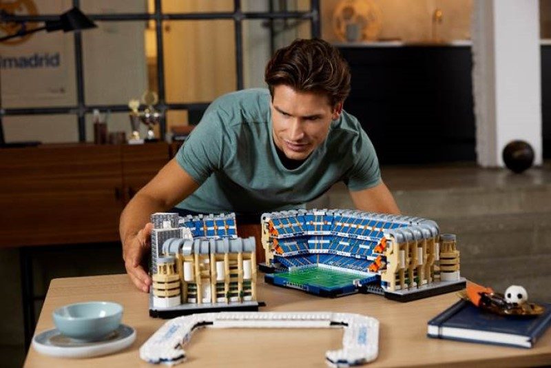 Le stade Santiago Bernabéu du Real Madrid disponible en Legos 1