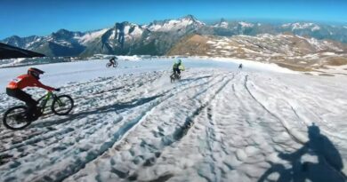 Aux 2 Alpes, le Far West, thème de « la plus haute course de VTT au monde » 2