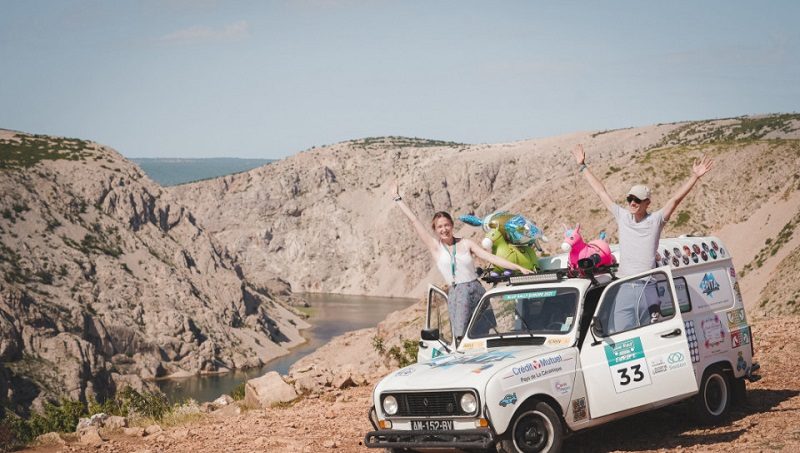 Le Blue Rally Europe et ses voitures anciennes partent pour un périple de 4000 km 1