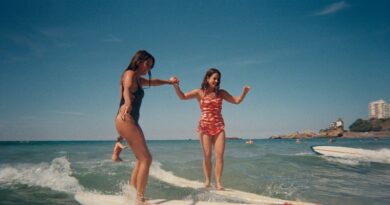 À Biarritz, le Queen Classic Surf Festival revient pour placer le surf au cœur des enjeux sociétaux