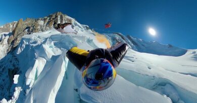 VIDEO – Au-dessus du Mont-Blanc, les Soul Flyers réalisent le plus long vol de relief en wingsuit 4