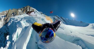 VIDEO – Au-dessus du Mont-Blanc, les Soul Flyers réalisent le plus long vol de relief en wingsuit 17