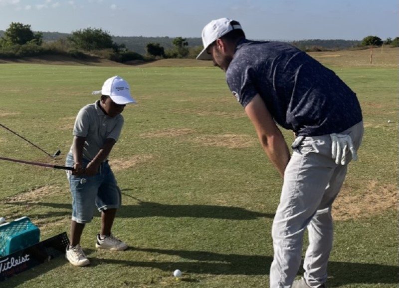 Une première africaine riche en émotions pour l’influenceur golf Arnaud Sérié 3