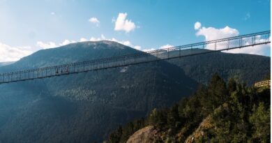 En Andorre, le Pont Tibétain de Canillo défie les lois de la gravité 2