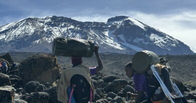 Les guides et porteurs, nos soutiens, nos anges-gardiens