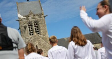 Tout en symboles, la Flamme a fait escale à Sainte-Mère-Eglise 4