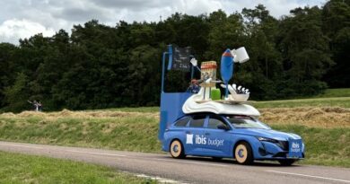 Sur la route du Tour, Ibis fait le buzz au sein de la caravane publicitaire 4