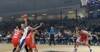 Les grands rendez-vous sportifs, comme les matchs de basketball, dopent les flux touristiques et les dépenses locales.