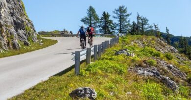 Du Verdon aux Cyclades, La Balaguère propose de mettre du braquet dans vos vacances