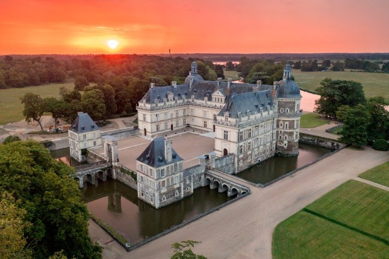 Entre vignes et châteaux, Anjou’R & Nuit revient les 4 et 5 octobre 2025 2 Entre vignes et châteaux, Anjou’R & Nuit revient les 4 et 5 octobre 2025 2