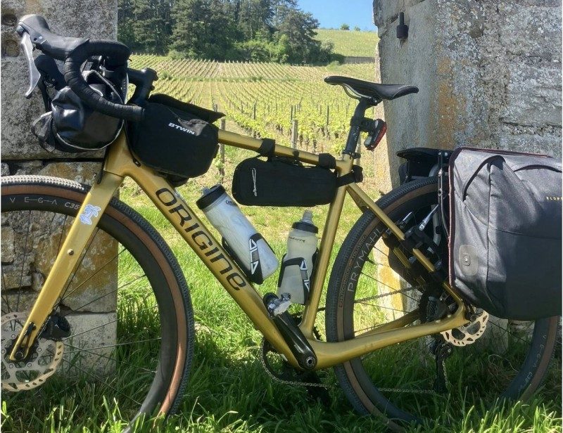 Trois amis, trois vélos, un défi : de Versailles à Saint-Malo via la Véloscénie 2 Trois amis, trois vélos, un défi : de Versailles à Saint-Malo via la Véloscénie 2