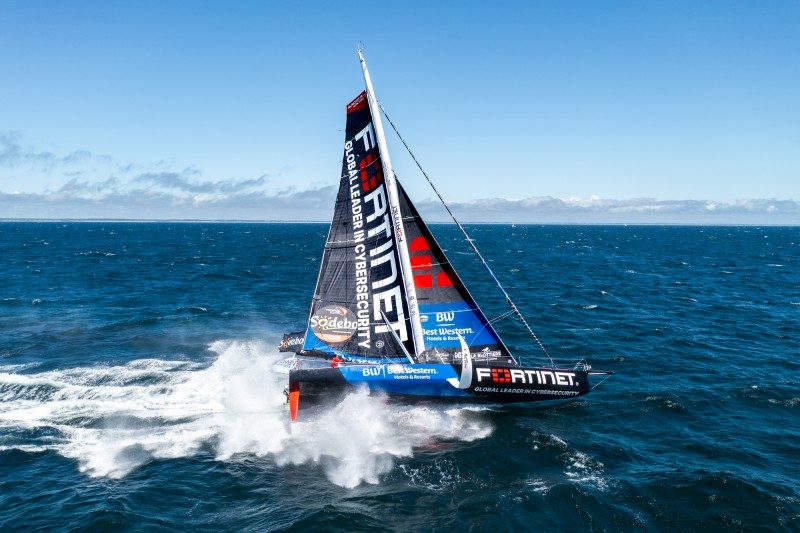 Quand la coopérative hôtelière Best Western soutient l'aventure maritime du skipper Romain Attanasio 5