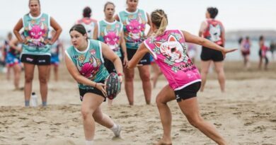 Plus de 150 équipes venues de toute la France au Gruissan Beach Rugby