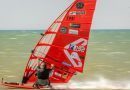 Un Français frôle les 100 km/h en windsurf en Namibie