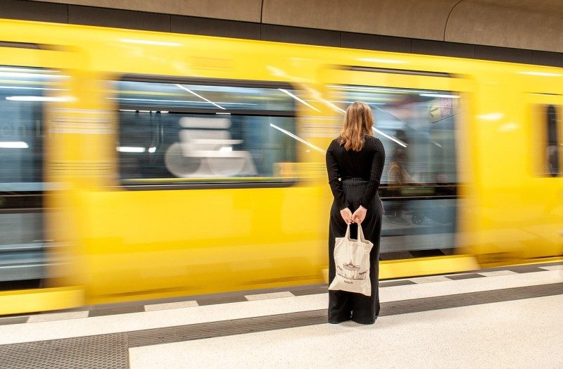 Rugby à quai : le XV de France débarque à Auber ! 1