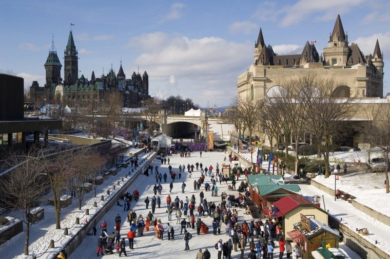 Ottawa (Canada) a rouvert la plus grande patinoire naturelle du monde 1