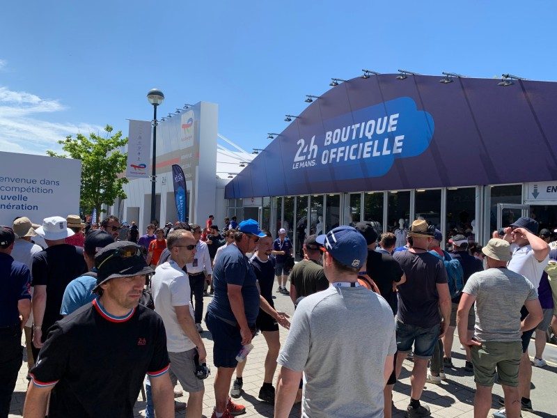 Adecco recrute 1 700 personnes pour la saison sportive 2026 1 Adecco recrute 1 700 personnes pour la saison sportive 2026 1