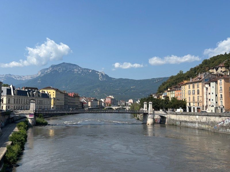 Ut4M 2026 : Grenoble célèbre un trail à taille humaine, entre défi sportif et vitrine touristique 4 Ut4M 2026 : Grenoble célèbre un trail à taille humaine, entre défi sportif et vitrine touristique 4