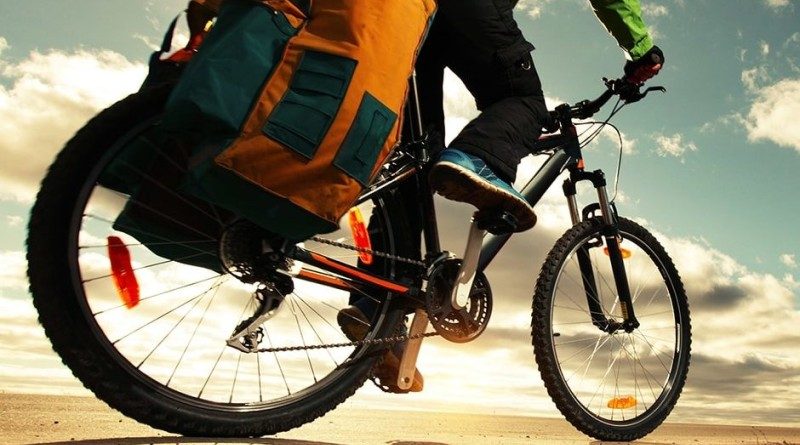 Voyager à vélo : Comment bien s’équiper pour des vacances sportives réussies Voyager à vélo : Comment bien s’équiper pour des vacances sportives réussies