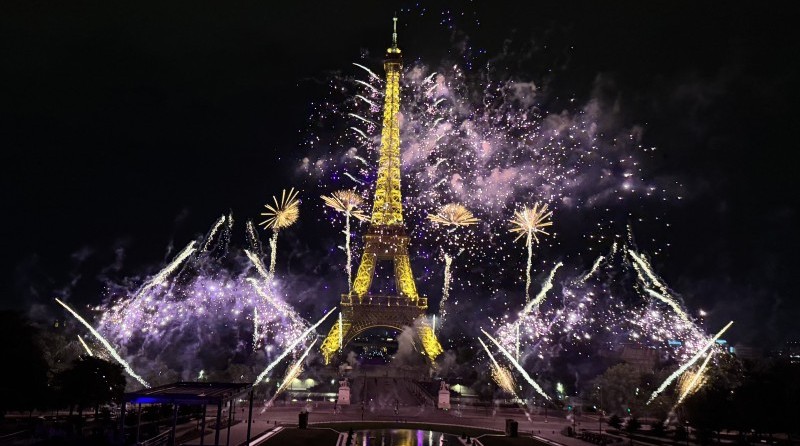 Paris a fait danser la tour Eiffel pour la Fête nationale